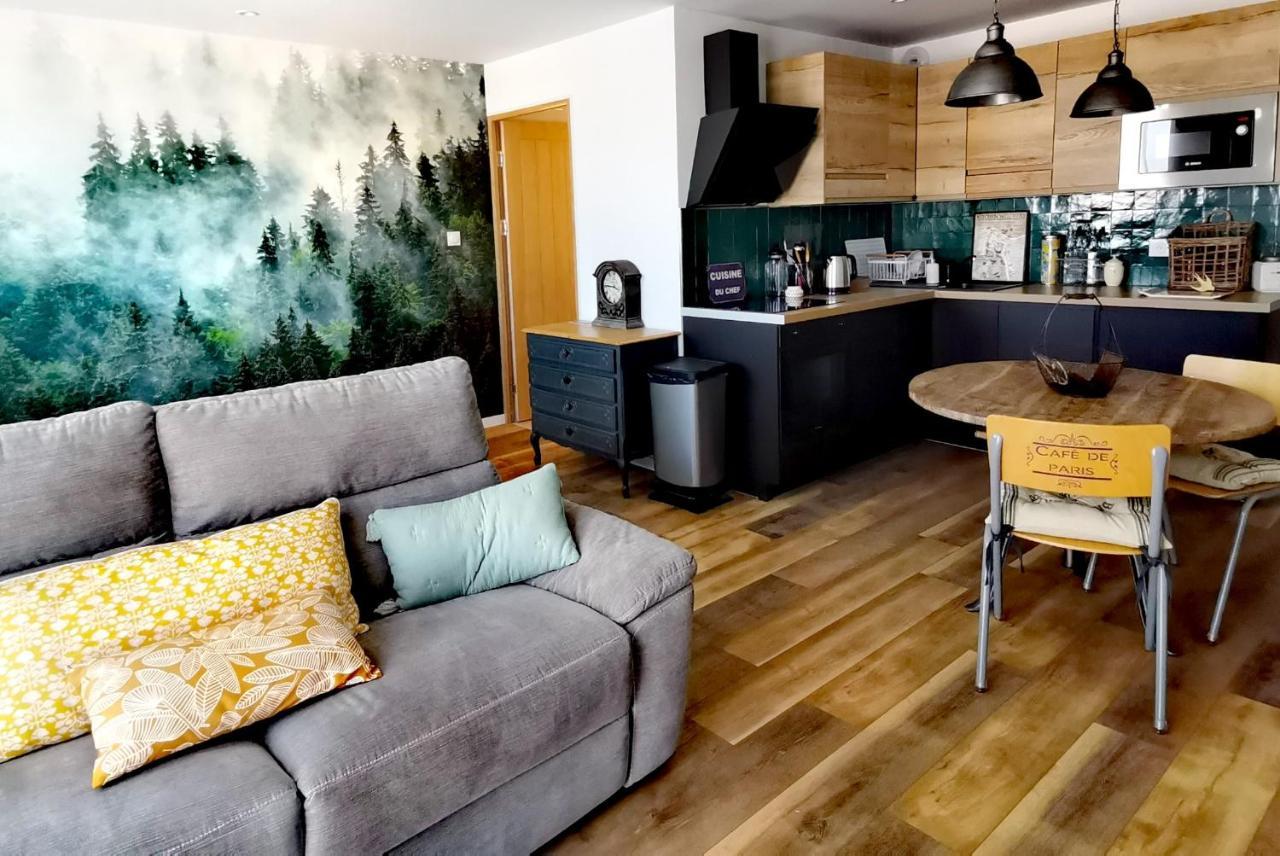 Apartment Proche Centre, A Quelques Pas Des Thermes Et Du Campus Artem, Calme Avec Parking Gratuit