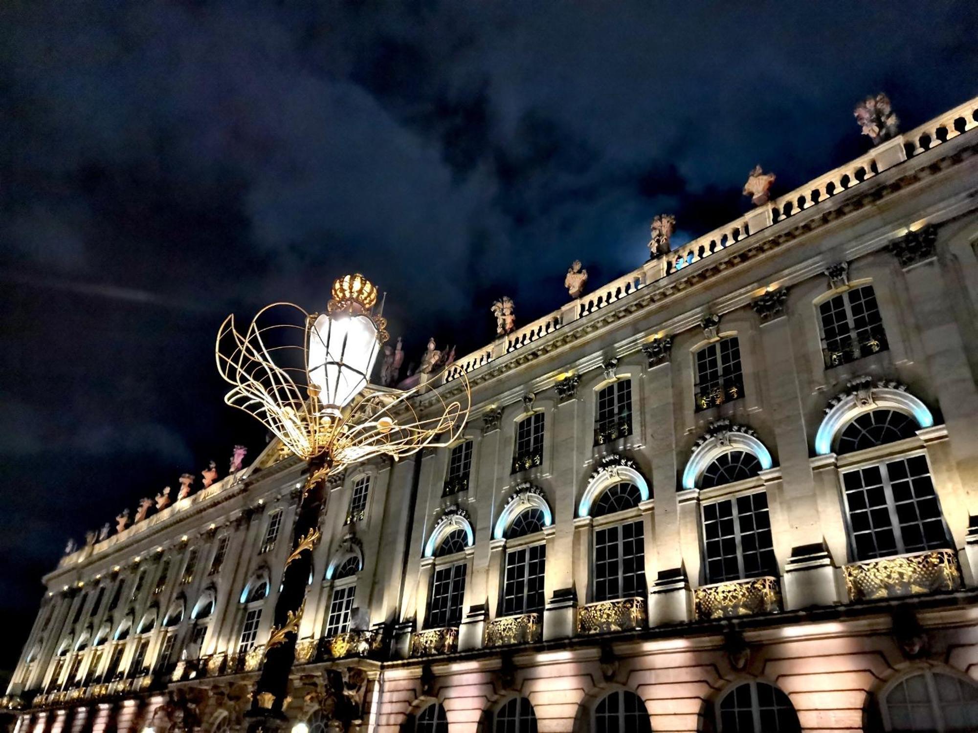 Proche Centre, A Quelques Pas Des Thermes Et Du Campus Artem, Calme Avec Parking Gratuit Apartment